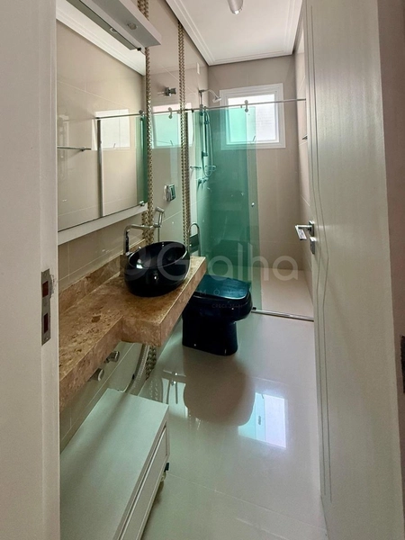 Casa residencial com 3 suítes na Agronômica: 15ª foto da galeria de imagens do imóvel