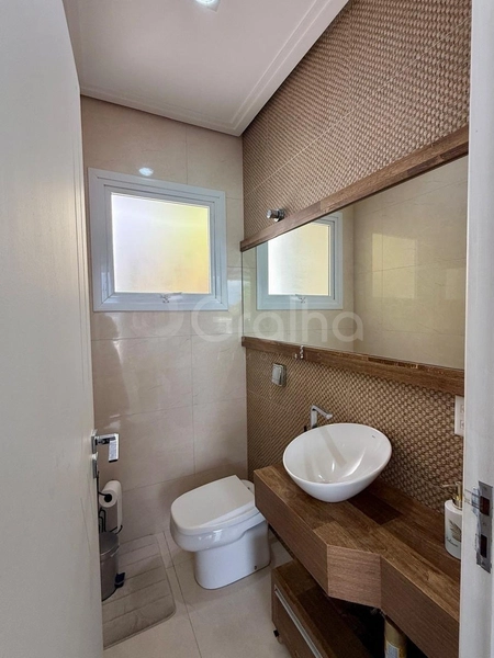 Casa residencial com 3 suítes na Agronômica: 10ª foto da galeria de imagens do imóvel