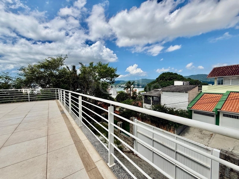 Casa residencial com 3 suítes na Agronômica: 29ª foto da galeria de imagens do imóvel