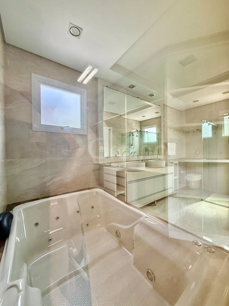 Casa residencial com 3 suítes na Agronômica: 21ª foto da galeria de imagens do imóvel