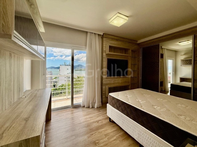 Casa residencial com 3 suítes na Agronômica: 13ª foto da galeria de imagens do imóvel
