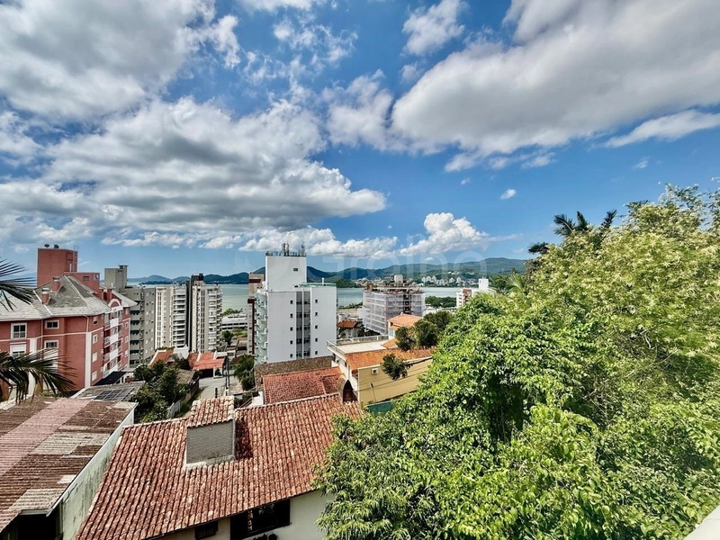 Casa residencial com 3 suítes na Agronômica: 28ª foto da galeria de imagens do imóvel