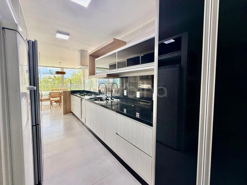 Casa residencial com 3 suítes na Agronômica: 7ª foto da galeria de imagens do imóvel