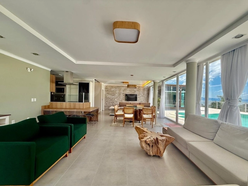 Casa residencial com 3 suítes na Agronômica: 4ª foto da galeria de imagens do imóvel