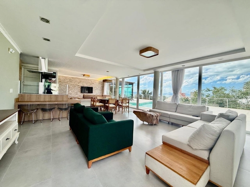 Casa residencial com 3 suítes na Agronômica: 6ª foto da galeria de imagens do imóvel