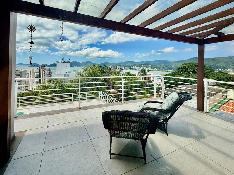 Casa residencial com 3 suítes na Agronômica: 24ª foto da galeria de imagens do imóvel