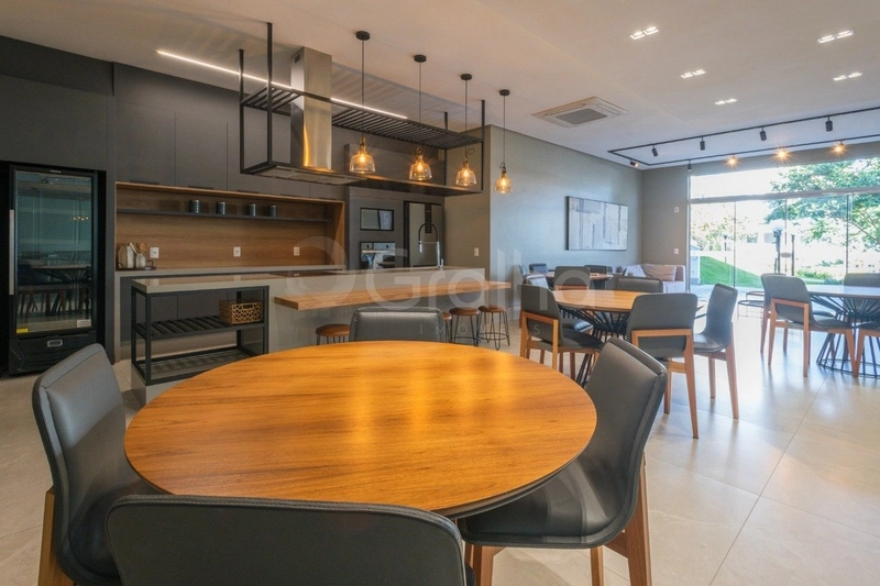 Apartamento com 2 dormitórios, sendo 1 suíte, em Jurerê: 22ª foto da galeria de imagens do imóvel