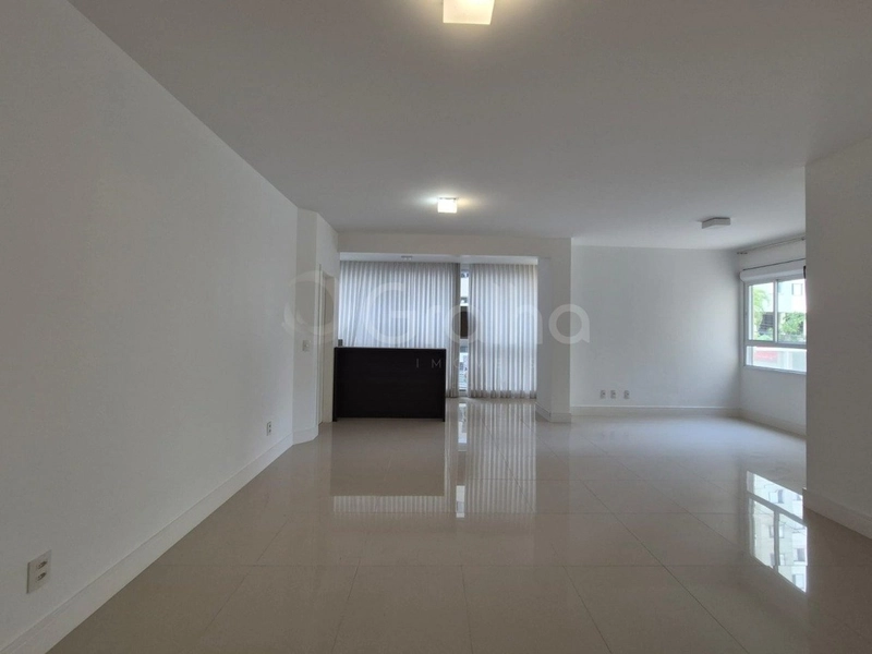 Apartamento Garden com 3 suítes no Centro: 2ª foto da galeria de imagens do imóvel