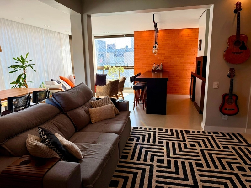 Apartamento com 3 dormitórios, sendo 2 suítes, no Córrego Grande: 1ª foto da galeria de imagens do imóvel