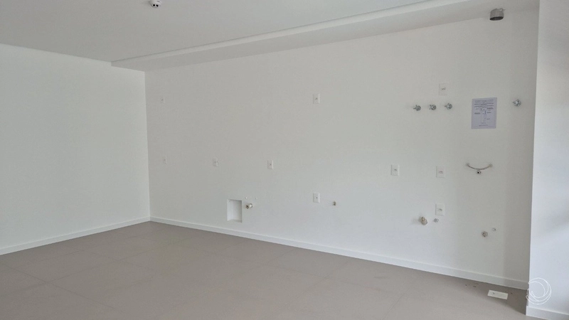 Apartamento com 2 dormitórios, sendo 1 suíte, no Morro das Pedras: 8ª foto da galeria de imagens do imóvel