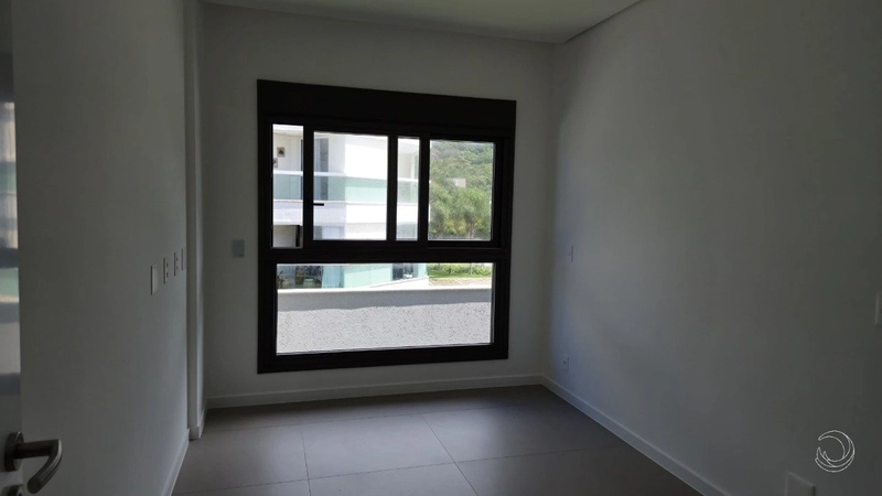 Apartamento com 2 dormitórios, sendo 1 suíte, no Morro das Pedras: 11ª foto da galeria de imagens do imóvel