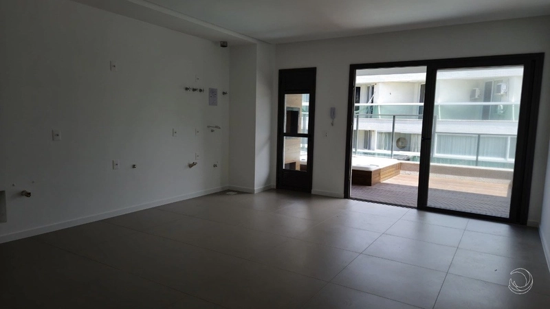 Apartamento com 2 dormitórios, sendo 1 suíte, no Morro das Pedras: 9ª foto da galeria de imagens do imóvel