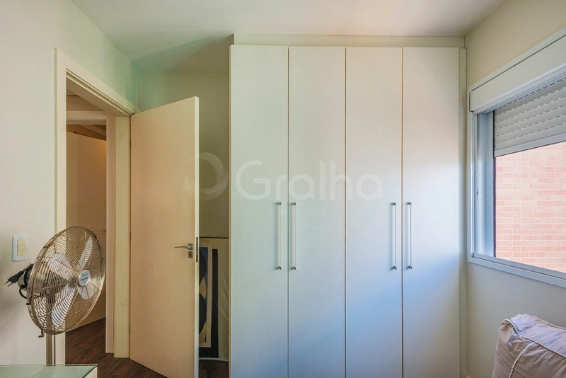 Apartamento com 4 dormitórios, sendo 1 suíte, na Agronômica: 21ª foto da galeria de imagens do imóvel
