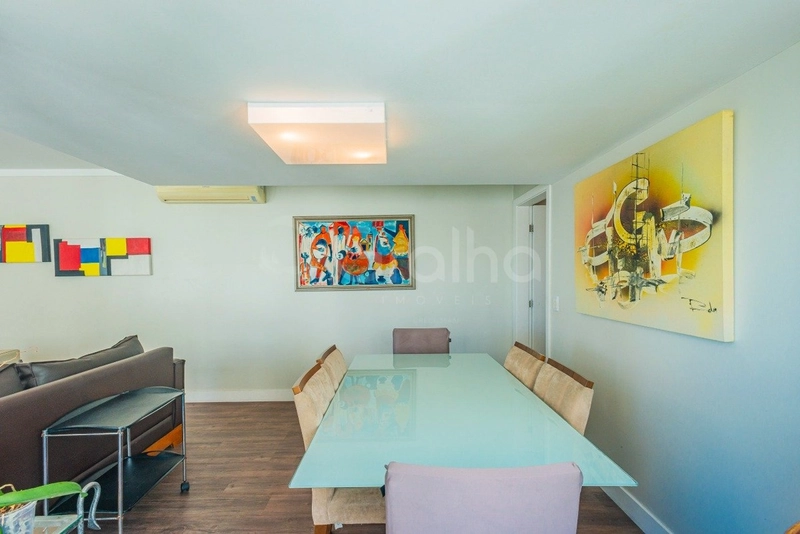 Apartamento com 4 dormitórios, sendo 1 suíte, na Agronômica: 6ª foto da galeria de imagens do imóvel