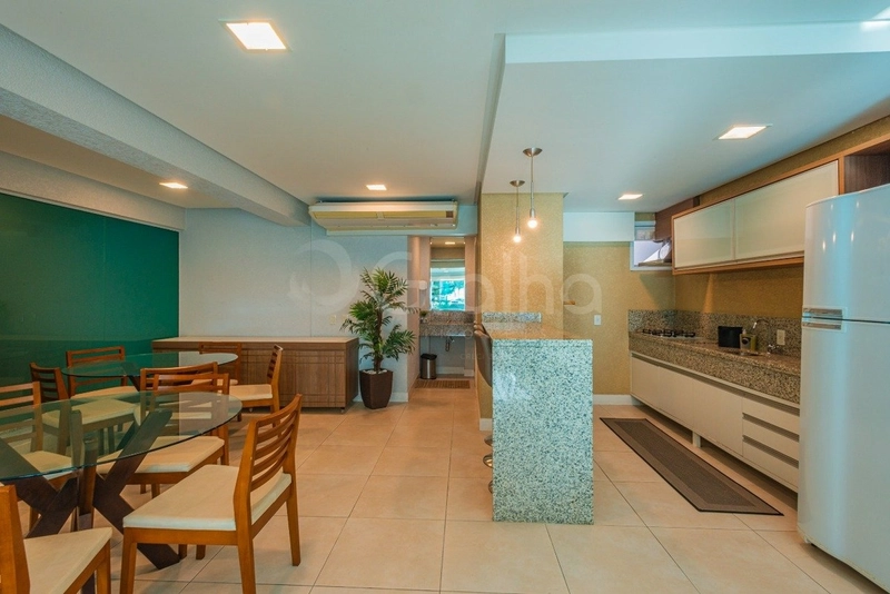 Apartamento com 4 dormitórios, sendo 1 suíte, na Agronômica: 30ª foto da galeria de imagens do imóvel
