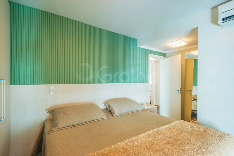 Apartamento com 4 dormitórios, sendo 1 suíte, na Agronômica: 17ª foto da galeria de imagens do imóvel