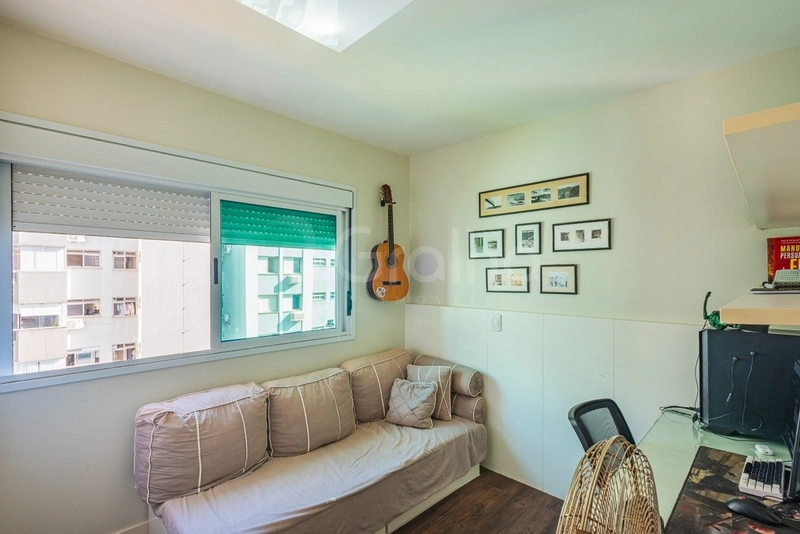 Apartamento com 4 dormitórios, sendo 1 suíte, na Agronômica: 19ª foto da galeria de imagens do imóvel
