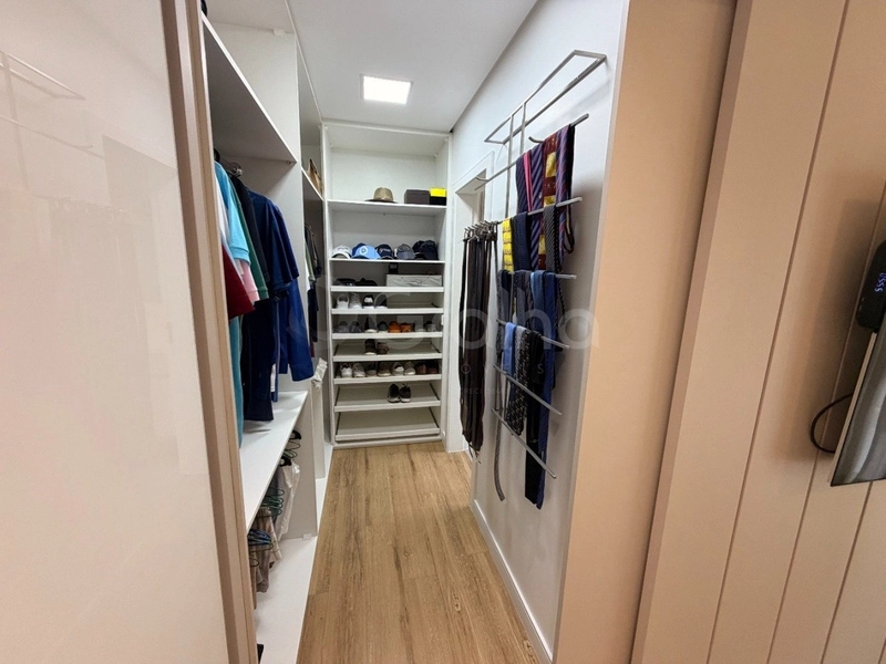 Apartamento com 4 dormitórios, sendo 2 suítes, no Itacorubi: 19ª foto da galeria de imagens do imóvel