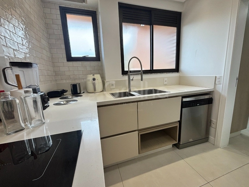 Apartamento com 4 dormitórios, sendo 2 suítes, no Itacorubi: 5ª foto da galeria de imagens do imóvel