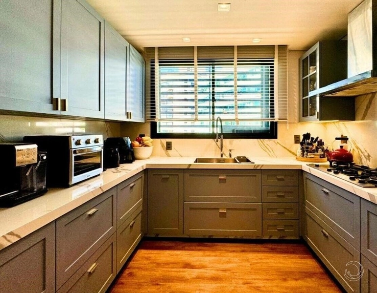 Apartamento Beira Mar com 3 suítes e 2 vagas: 13ª foto da galeria de imagens do imóvel