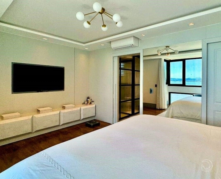 Apartamento Beira Mar com 3 suítes e 2 vagas: 14ª foto da galeria de imagens do imóvel
