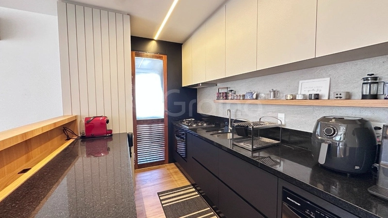 Apartamento com 3 dormitórios, sendo 1 suíte, no Itacorubi: 5ª foto da galeria de imagens do imóvel