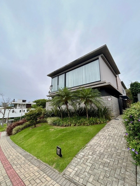 Casa Alto Padrão com 6 suítes em Cacupé: 31ª foto da galeria de imagens do imóvel