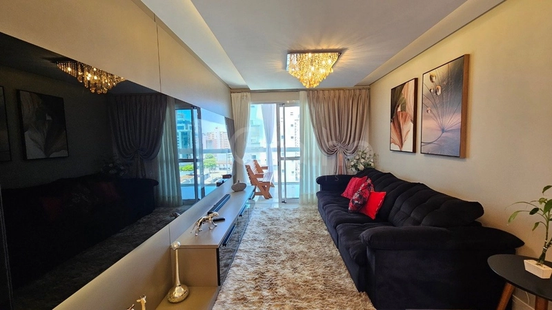 Apartamento com 3 dormitórios, sendo 1 suíte, no Estreito: 2ª foto da galeria de imagens do imóvel