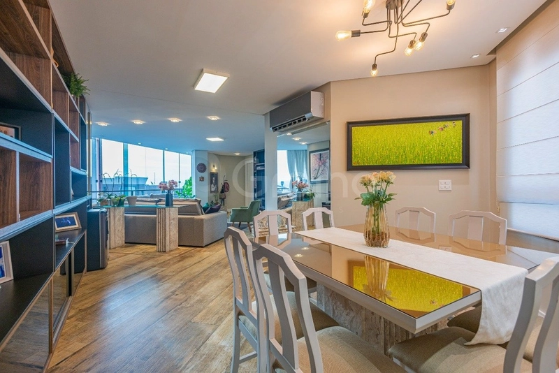 Apartamento com 4 suítes na Beira-Mar: 3ª foto da galeria de imagens do imóvel
