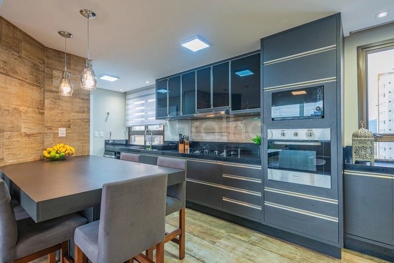 Apartamento com 4 suítes na Beira-Mar: 14ª foto da galeria de imagens do imóvel