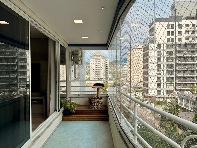 Apartamento com 4 dormitórios, sendo 1 suíte, no Centro: 6ª foto da galeria de imagens do imóvel