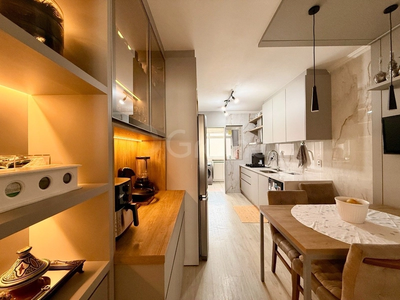 Apartamento com 4 dormitórios, sendo 1 suíte, no Centro: 9ª foto da galeria de imagens do imóvel