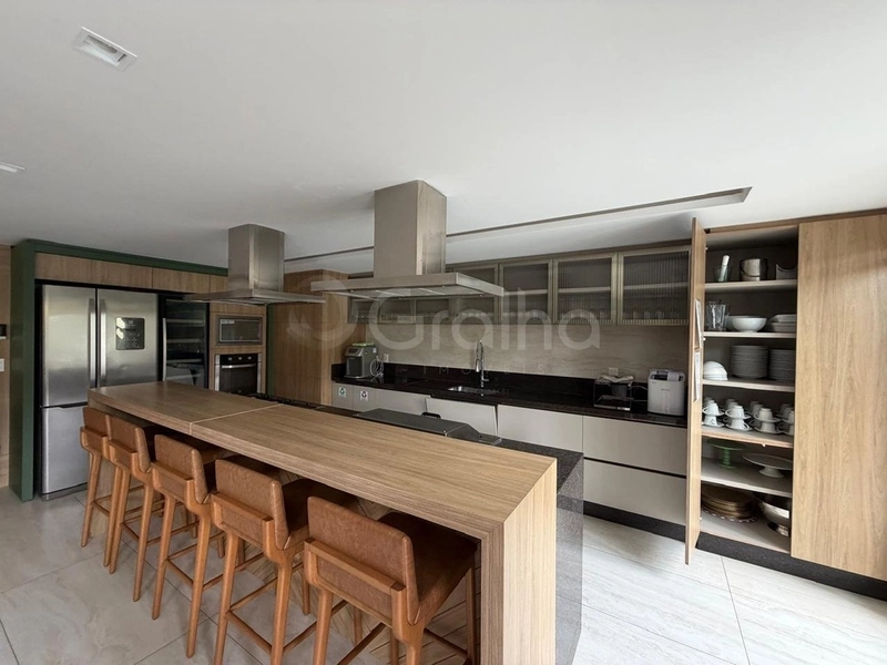 Apartamento com 3 dormitórios, sendo 2 suítes, em Jurerê: 40ª foto da galeria de imagens do imóvel