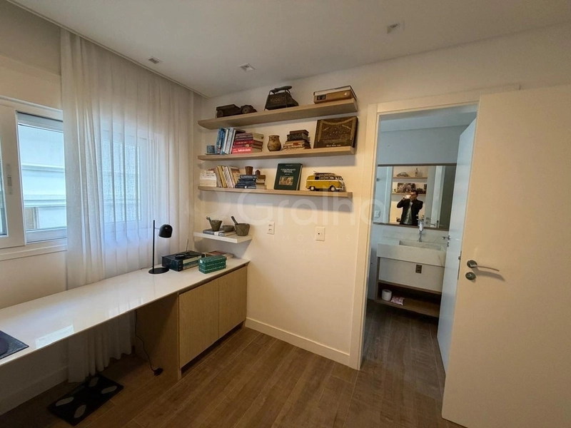 Apartamento com 3 dormitórios, sendo 2 suítes, em Jurerê: 22ª foto da galeria de imagens do imóvel