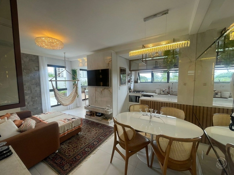 Apartamento com 2 dormitórios, sendo 1 suíte, na Agronômica: 2ª foto da galeria de imagens do imóvel