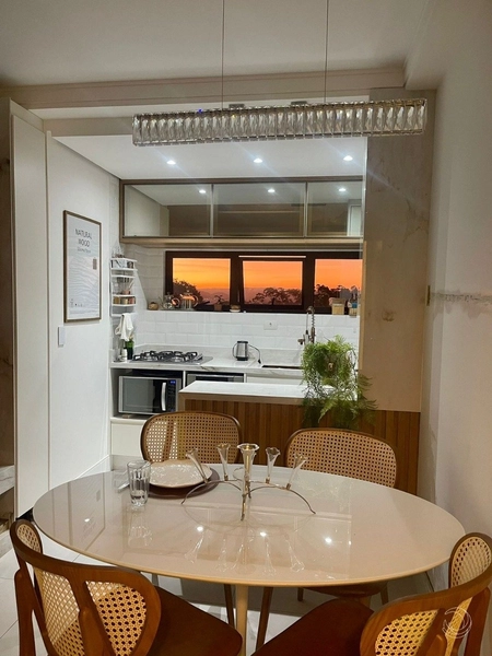 Apartamento com 2 dormitórios, sendo 1 suíte, na Agronômica: 7ª foto da galeria de imagens do imóvel