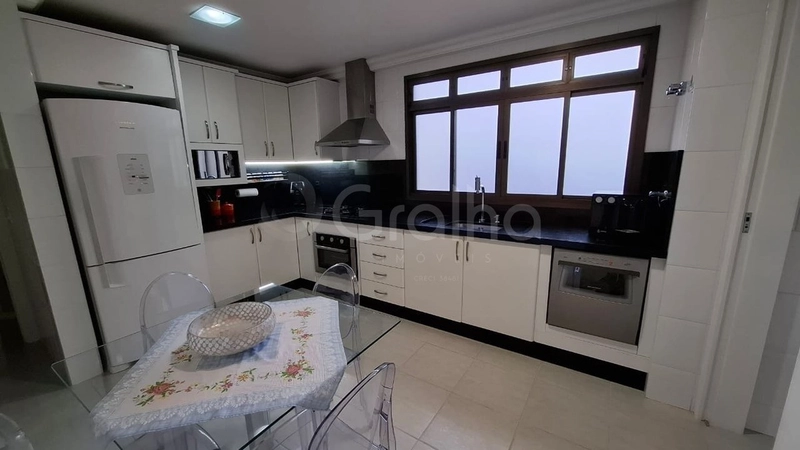 Apartamento com 3 dormitórios, sendo 2 suítes, no Centro: 7ª foto da galeria de imagens do imóvel