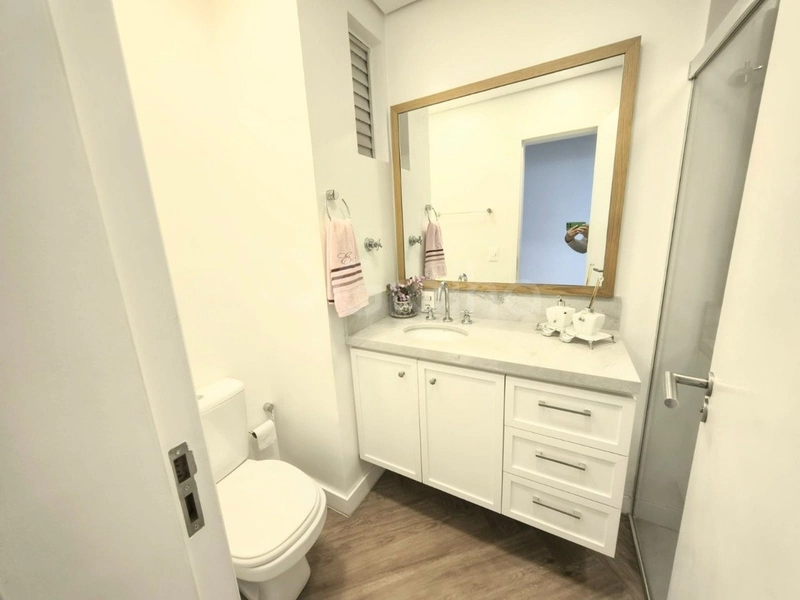 Apartamento com 3 dormitórios, sendo 1 suíte, no bairro Agronômica: 10ª foto da galeria de imagens do imóvel