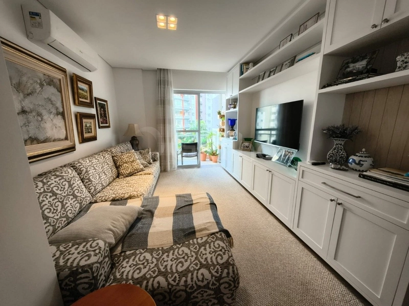Apartamento com 3 dormitórios, sendo 1 suíte, no bairro Agronômica: 1ª foto da galeria de imagens do imóvel