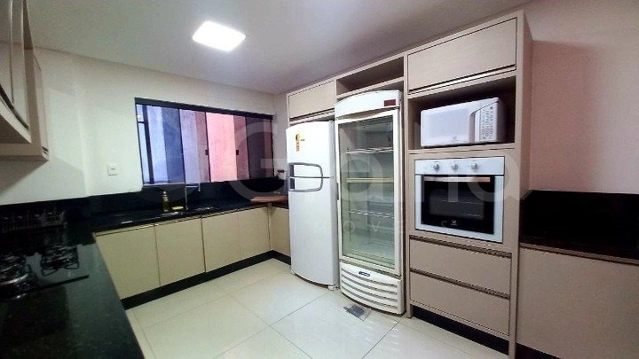 Apartamento com 4 dormitórios, sendo 2 suítes, no Centro: 32ª foto da galeria de imagens do imóvel