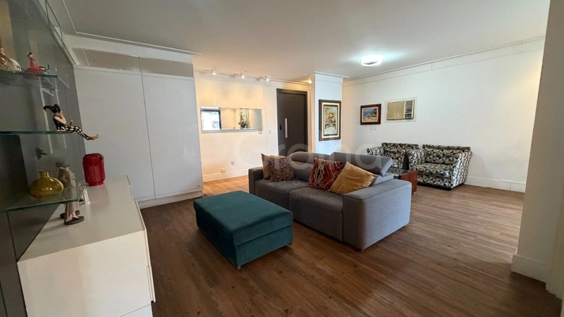 Apartamento com 4 dormitórios, sendo 2 suítes, no Centro: 5ª foto da galeria de imagens do imóvel