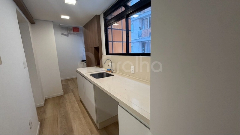 Apartamento com 4 dormitórios, sendo 2 suítes, no Centro: 16ª foto da galeria de imagens do imóvel