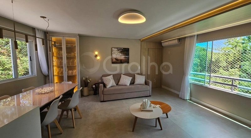 Apartamento com 2 dormitórios, sendo 1 suíte, em Canasvieiras: 1ª foto da galeria de imagens do imóvel