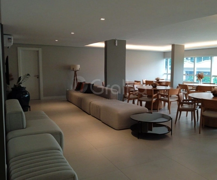 Cobertura duplex com 3 dormitórios, sendo 2 suítes, em Jurerê: 31ª foto da galeria de imagens do imóvel