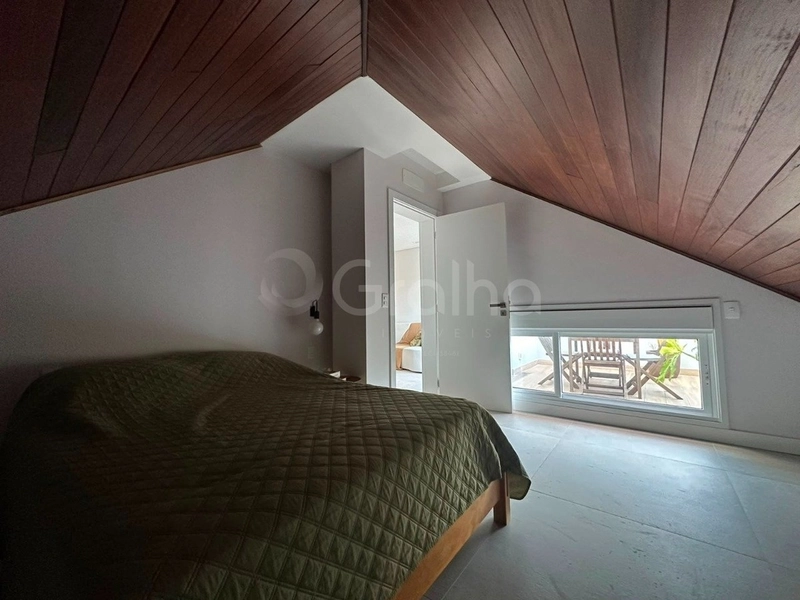 Cobertura duplex com 3 dormitórios, sendo 2 suítes, em Jurerê: 17ª foto da galeria de imagens do imóvel