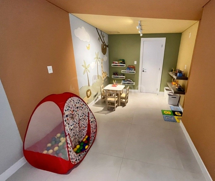 Cobertura duplex com 3 dormitórios, sendo 2 suítes, em Jurerê: 32ª foto da galeria de imagens do imóvel