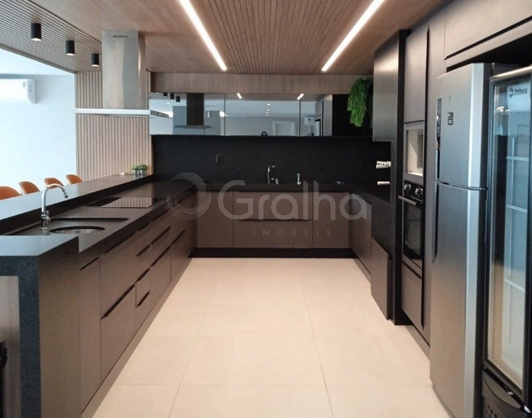 Cobertura duplex com 3 dormitórios, sendo 2 suítes, em Jurerê: 30ª foto da galeria de imagens do imóvel