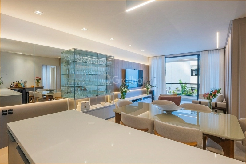 Apartamento com 3 dormitórios, sendo 2 demi-suítes, na Agronômica: 4ª foto da galeria de imagens do imóvel