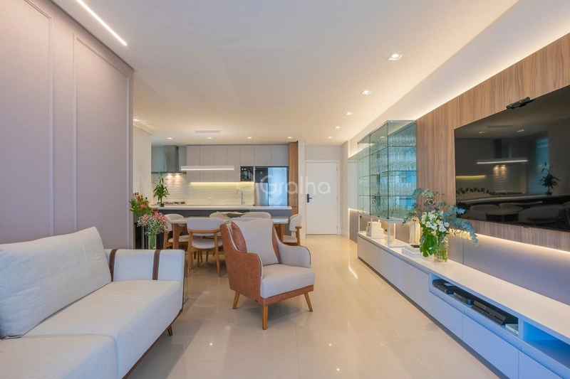 Apartamento com 3 dormitórios, sendo 2 demi-suítes, na Agronômica: 1ª foto da galeria de imagens do imóvel