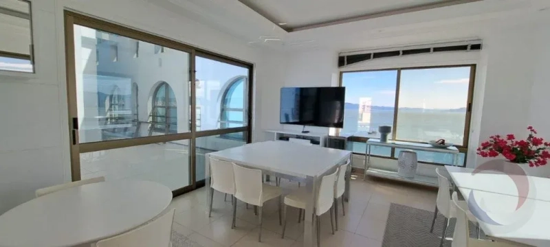 Apartamento na Beira Mar com 2 dormitórios 1 suíte e 1 vaga: 9ª foto da galeria de imagens do imóvel